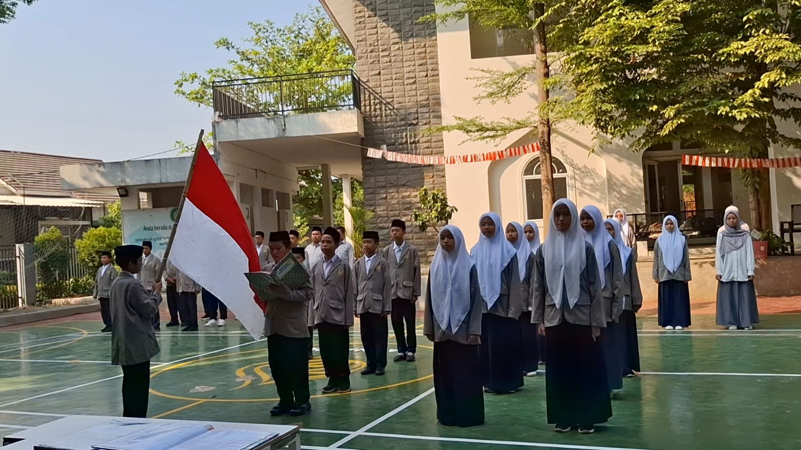 Pelantikan Pengurus OSIS SMP Annajah Tamprim Depok Masa Bakti 2026/2027